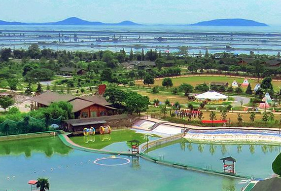 苏州太湖牛仔村